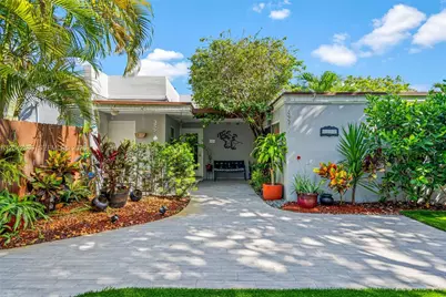 18805 W Lake Dr #18805, Hialeah, FL 33015 - Photo 9