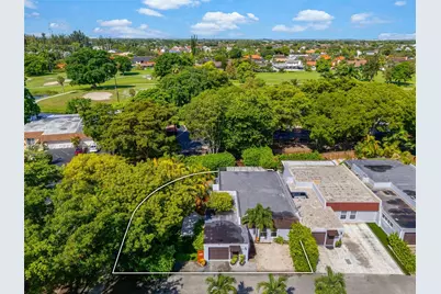 18805 W Lake Dr #18805, Hialeah, FL 33015 - Photo 43
