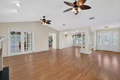1728 NW 20th St, Homestead, FL 33030 - Photo 23