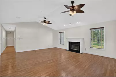1728 NW 20th St, Homestead, FL 33030 - Photo 19