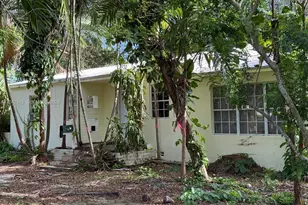 6600 SW 64th Ct, South Miami, FL 33143 - Photo 3