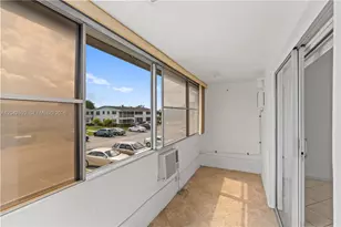 237 Camden J, West Palm Beach, FL 33417 - Photo 11