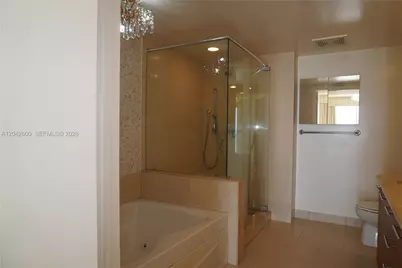 50 Biscayne Blvd #5202, Miami, FL 33132 - Photo 87