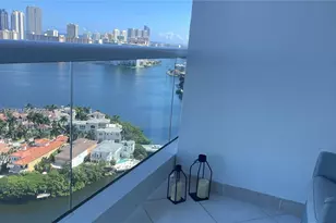 7000 Island Blvd, Aventura, FL 33160 - Photo 11