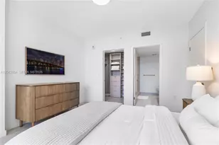 77 SE 5th St, Miami, FL 33131 - Photo 21
