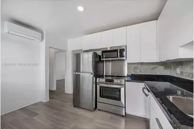 570 NE 68th St #1, Miami, FL 33138 - Photo 9