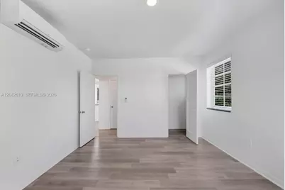 570 NE 68th St #1, Miami, FL 33138 - Photo 11