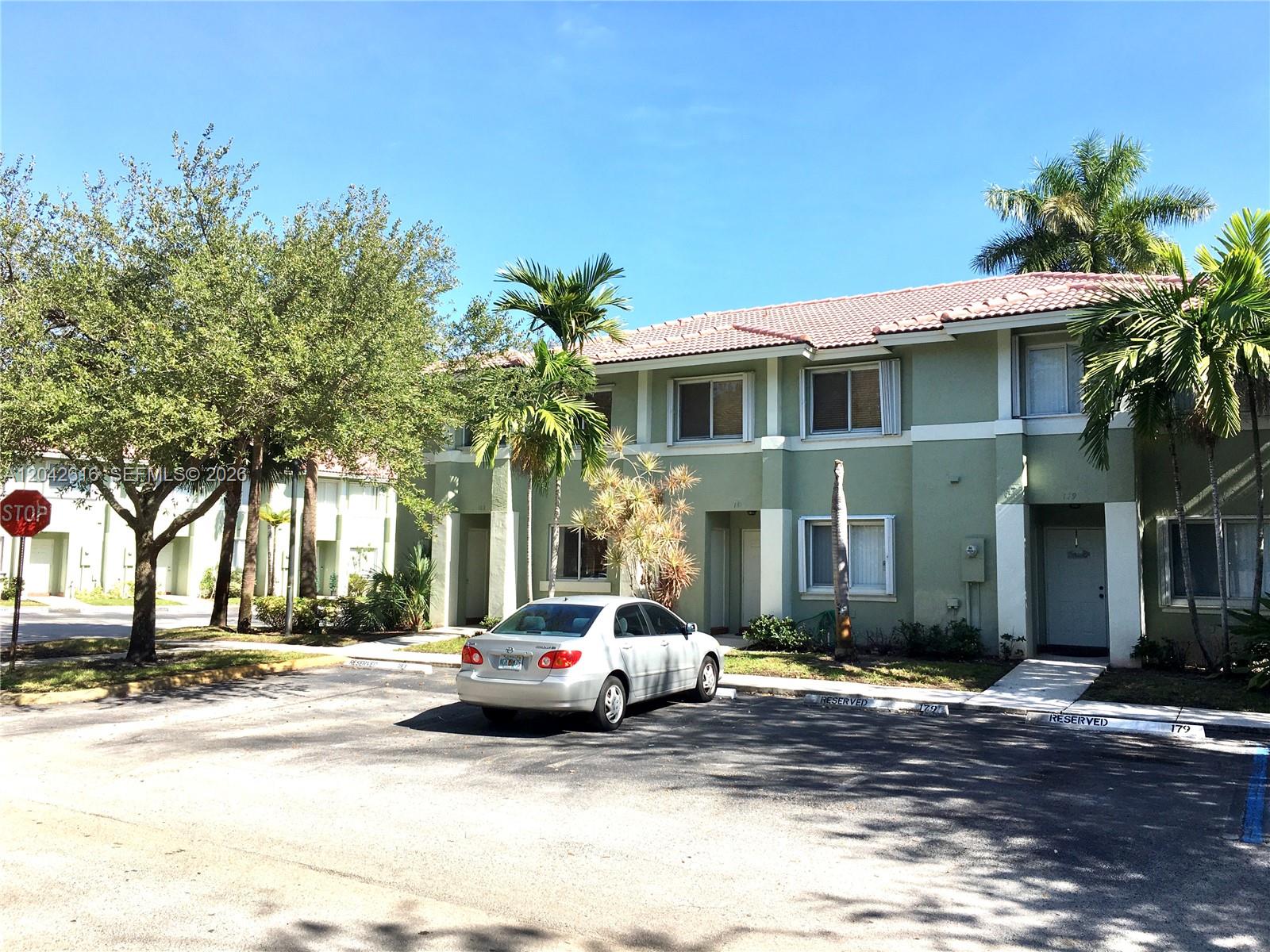 183 Hidden Ct Rd #F-33 main architectural view