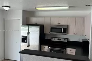 183 Hidden Ct Rd, Hollywood, FL 33023 - Photo 7