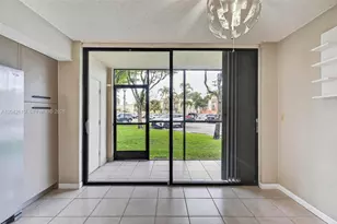8065 SW 107th Ave, Miami, FL 33173 - Photo 5