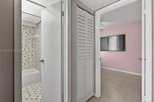 8065 SW 107th Ave, Miami, FL 33173 - Photo 17