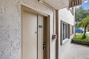 8065 SW 107th Ave, Miami, FL 33173 - Photo 3