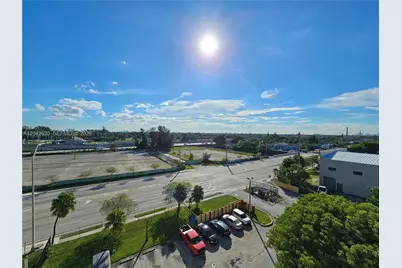 15600 NW 7th Ave #704, Miami, FL 33169 - Photo 7