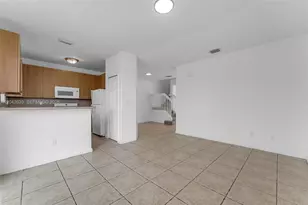 2712 SE 15th Pl, Homestead, FL 33035 - Photo 11