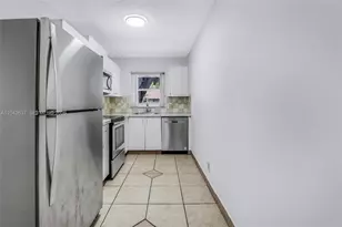 5020 Sanctuary Way, West Palm Beach, FL 33417 - Photo 5