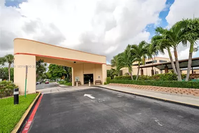 8555 NW 10th St #B106, Plantation, FL 33322 - Photo 23