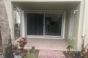 726 SW 122nd Ave, Pembroke Pines, FL 33025 - Photo 17
