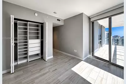 1010 SW 2nd Ave #1809, Miami, FL 33130 - Photo 3