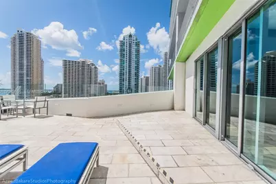 325 S Biscayne Blvd #4222, Miami, FL 33131 - Photo 39