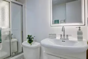 1931 Sabal Palm Dr, Davie, FL 33324 - Photo 43