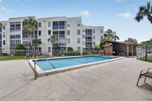 1931 Sabal Palm Dr, Davie, FL 33324 - Photo 45