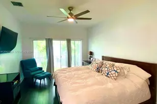 2732 SW 26th St, Miami, FL 33133 - Photo 21