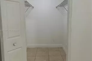 2185 NW 16th Terrace, Miami, FL 33125 - Photo 11