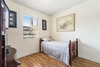 3379 NE 1st St, Homestead, FL 33033 - Photo 7