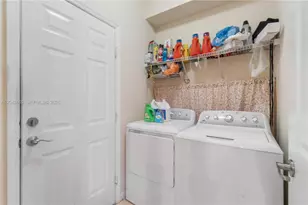 3379 NE 1st St, Homestead, FL 33033 - Photo 21