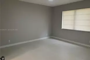 300 Berkley Rd, Hollywood, FL 33024 - Photo 19