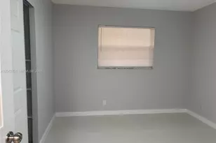 300 Berkley Rd, Hollywood, FL 33024 - Photo 11
