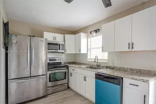 7501 Kimberly Blvd, North Lauderdale, FL 33068 - Photo 5