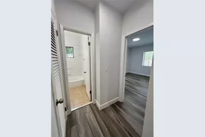 962 NW 6th St #1, Miami, FL 33136 - Photo 11