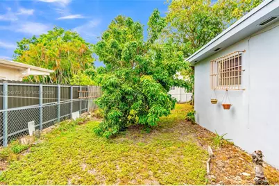 3260 SW 2nd St, Miami, FL 33135 - Photo 43