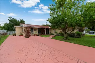 10315 SW 200th St, Cutler Bay, FL 33157 - Photo 3