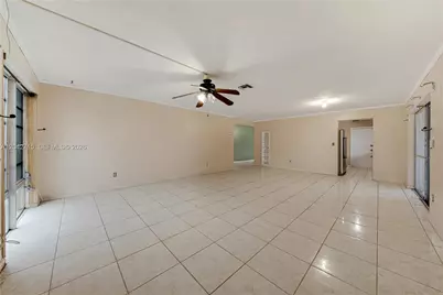 10315 SW 200th St, Cutler Bay, FL 33157 - Photo 9