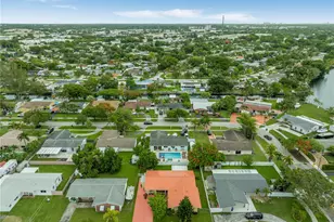 10315 SW 200th St, Cutler Bay, FL 33157 - Photo 37