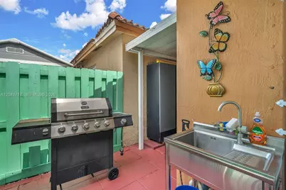 9018 NW 120th St #133, Hialeah Gardens, FL 33018 - Photo 13