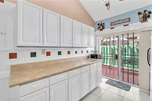 9018 NW 120th St, Hialeah Gardens, FL 33018 - Photo 21