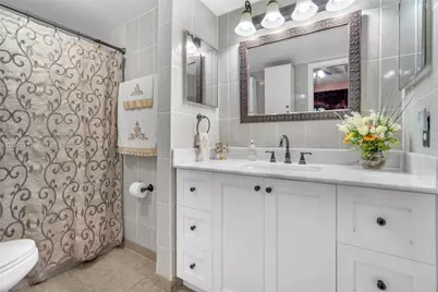 9018 NW 120th St #133, Hialeah Gardens, FL 33018 - Photo 5