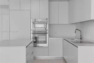 700 NE 24th St, Miami, FL 33137 - Photo 31