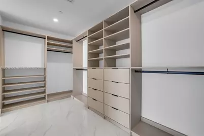 700 NE 24th St #4702, Miami, FL 33137 - Photo 13