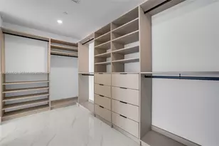 700 NE 24th St, Miami, FL 33137 - Photo 13