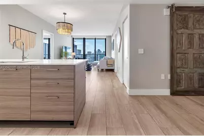 121 NE 34th St #2502, Miami, FL 33137 - Photo 3