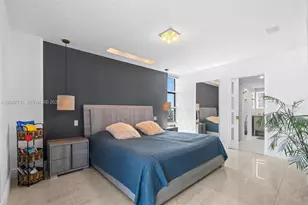 20100 W Country Club Dr, Aventura, FL 33180 - Photo 15
