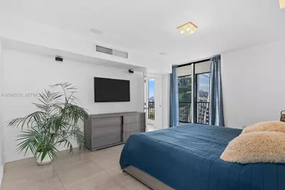 20100 W Country Club Dr #PH09, Aventura, FL 33180 - Photo 17