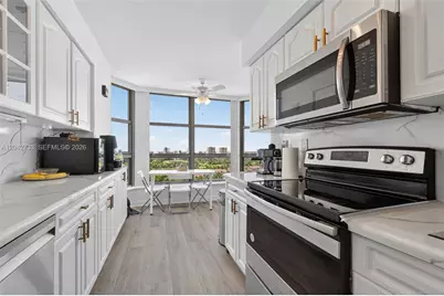 3500 Mystic Pointe Dr #1804, Aventura, FL 33180 - Photo 11