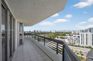 3500 Mystic Pointe Dr, Aventura, FL 33180 - Photo 23