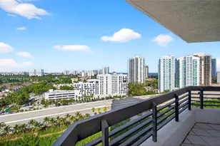 3500 Mystic Pointe Dr, Aventura, FL 33180 - Photo 25