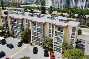 200 172nd St, Sunny Isles Beach, FL 33160 - Photo 3